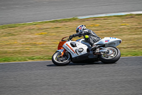 enduro-digital-images;event-digital-images;eventdigitalimages;mallory-park;mallory-park-photographs;mallory-park-trackday;mallory-park-trackday-photographs;no-limits-trackdays;peter-wileman-photography;racing-digital-images;trackday-digital-images;trackday-photos